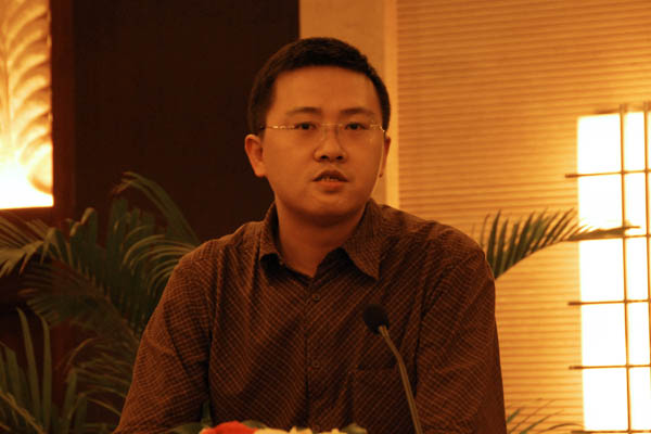 重慶市園林局總工程師周進(jìn)發(fā)言