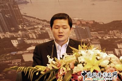 北京大學光華管理學院MBA特聘導師龍力到會作報告