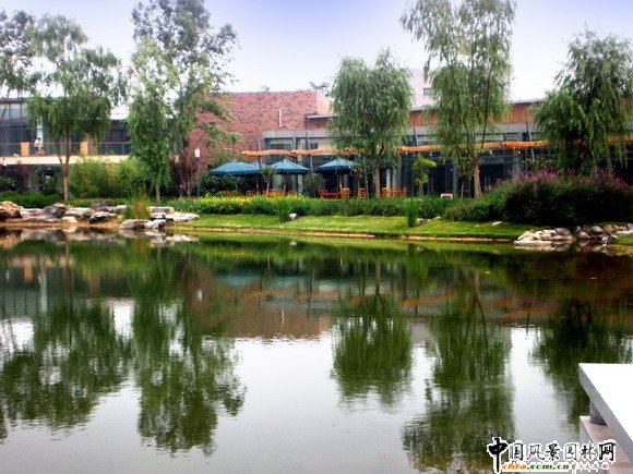 龍灣別墅商業街景觀工程人工湖駁岸