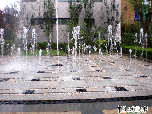 龍灣別墅商業(yè)街景觀工程音樂噴泉