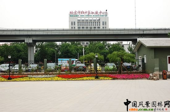 雙秀公園北門廣場