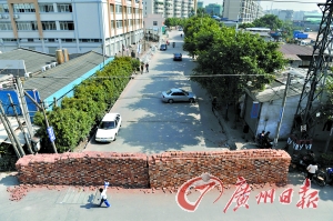 廣佛：交界路被兩家大型花卉市場“斷頭”？