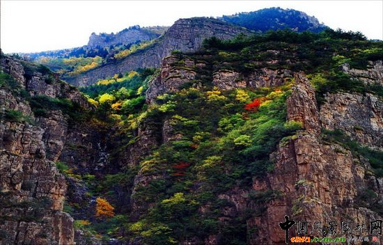 ɽȻL A View of Hengshan Mountain