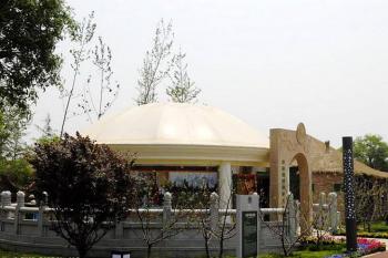 哈薩克斯坦園