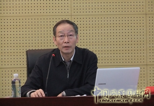 晉宏逵