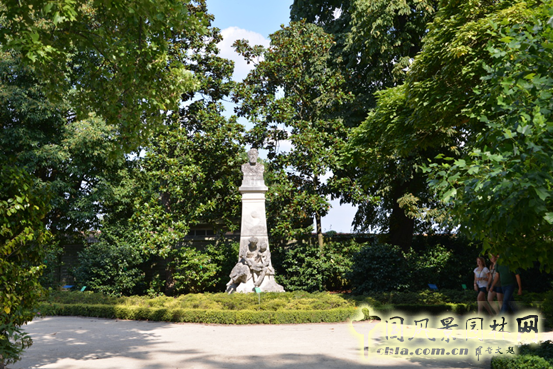 法國(guó) 南特 植物園 雕塑