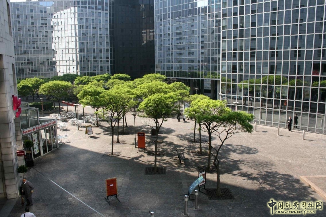 拉德芳斯大道