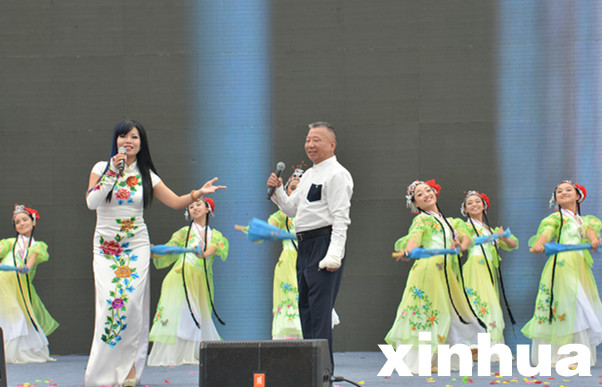 鄧麗君恩師左宏元（古月）和學(xué)生馬麗演唱《千年等一回》