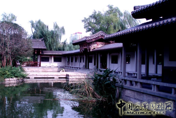 大明湖秋柳園