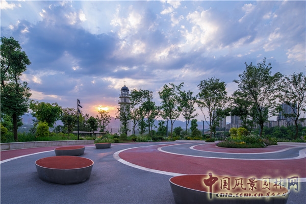 藍調國際：重慶金海灣濱江園  山水之城的濱水密境