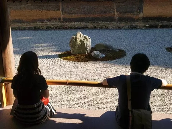 枯山水（中）