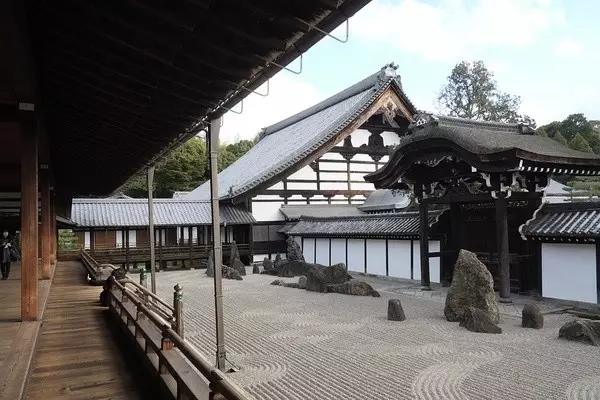 枯山水（中）