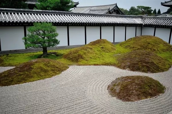 枯山水（中）