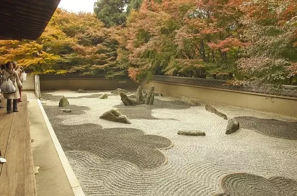 枯山水（中）