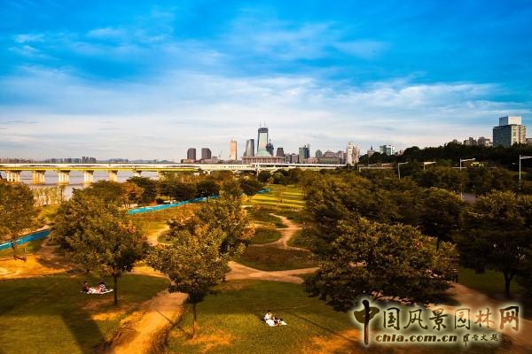 城市再生——從城市的傷痕中重拾景觀價值