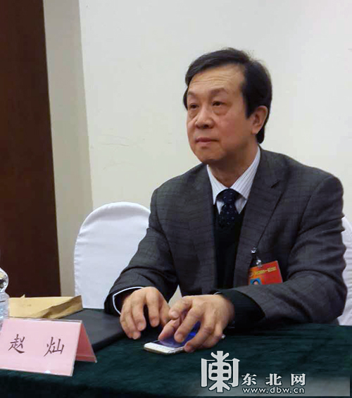 政協委員趙燦：加快發展農用植保無人機 