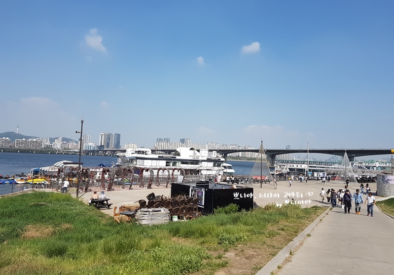 韓國(guó)最貴的公園-汝矣島漢江公園