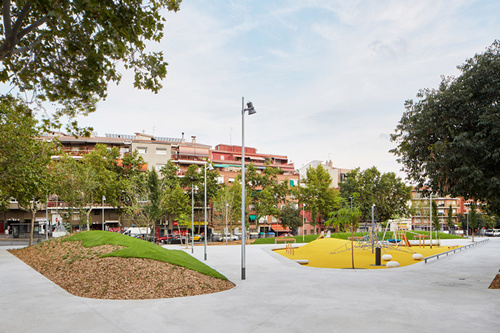 城市中的俏皮沙丘：巴塞羅那Badalona 公園