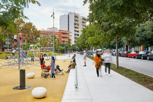城市中的俏皮沙丘：巴塞羅那Badalona 公園