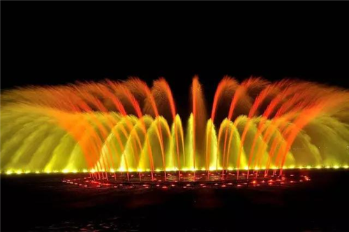 后官湖濕地公園里世界頂級的燈光音樂噴泉