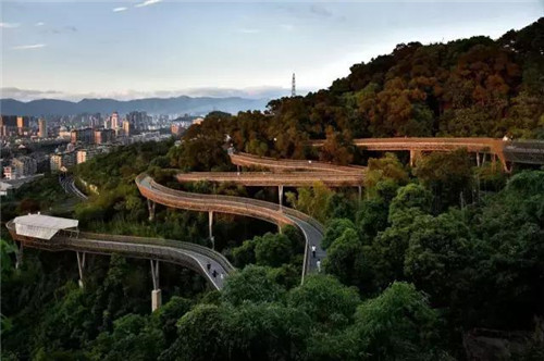 首條空中自行車道在福建廈門建起來