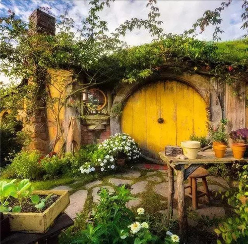 綠植代替瓦片，覆土建筑讓景觀天人合一！