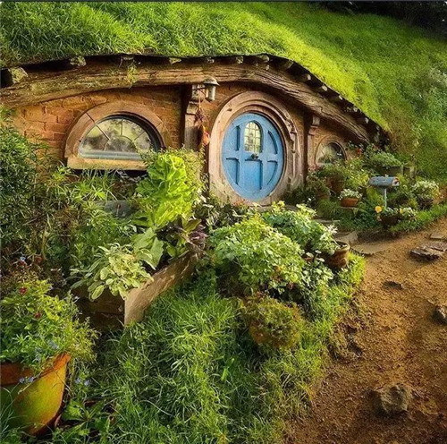 綠植代替瓦片，覆土建筑讓景觀天人合一！