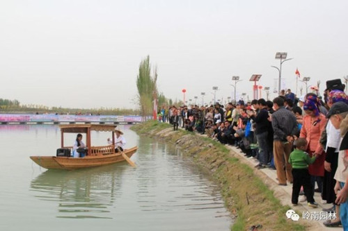 嶺南園林在新疆草湖鎮(zhèn)建立林業(yè)產(chǎn)業(yè)基地