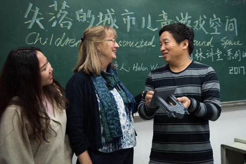 謝菲爾德大學教授海倫·伍利在中國農(nóng)大開講座