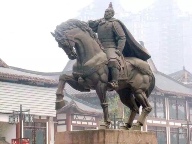 重慶這些城市雕塑濃縮了歷史和文化
