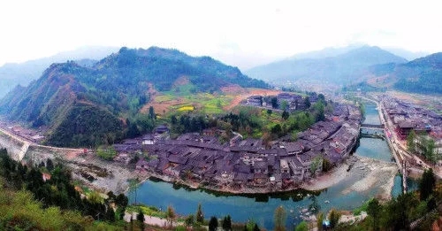 發改委：統一規范特色小鎮 各地不能亂戴帽