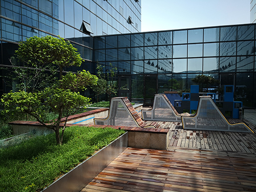 園冶杯專業獎：新華國際廣場天井園林景觀