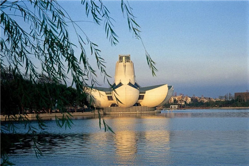 名人紀(jì)念性場(chǎng)所設(shè)計(jì)，給你不一樣的感動(dòng)