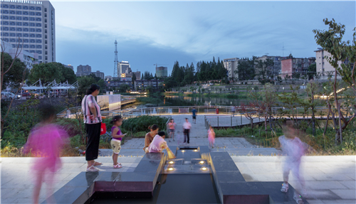 園冶杯專業獎|池州護城河遺址公園景觀與海綿設計