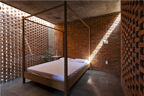 TERMITARY HOUSE