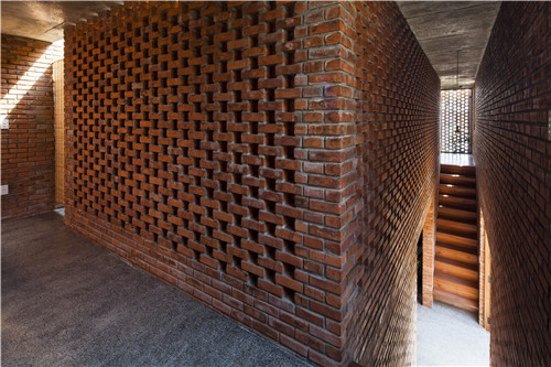 TERMITARY HOUSE