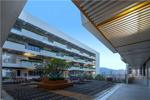 深圳云海學校:以高效布局應(yīng)對復雜場地