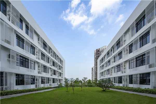 深圳云海學校:以高效布局應(yīng)對復雜場地