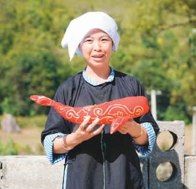 中國(guó)人民大學(xué)藝術(shù)學(xué)院：鄉(xiāng)村振興 藝術(shù)“在場(chǎng)”
