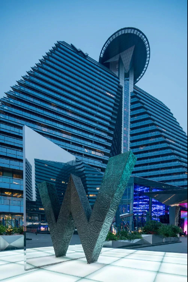 DELD當(dāng)代景觀丨萬(wàn)眾國(guó)際廣場(chǎng)W hotel