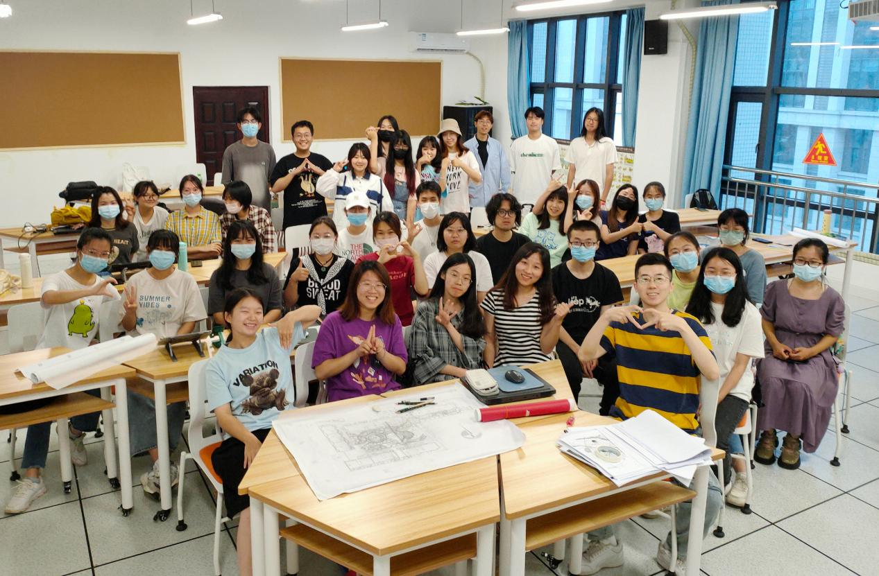 園冶杯優秀指導教師閆晨：通過參賽激發學生自主學習