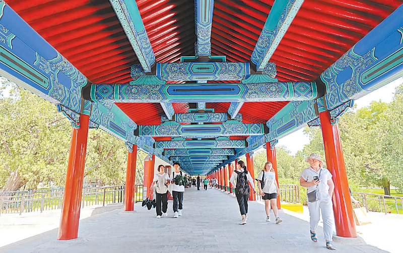 天壇公園長廊完成修繕恢復(fù)開放 再現(xiàn)“七十二連房”官式彩畫