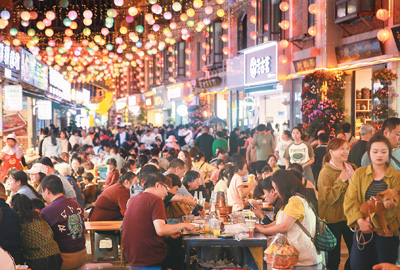“美食+旅游”催生新業態
