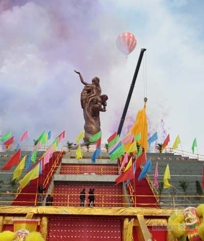 華夏人文始祖主題雕塑揭幕儀式在蘭州舉行