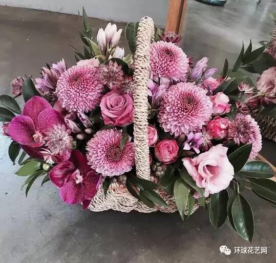 插花欣賞：一大波兒美美的韓式花籃