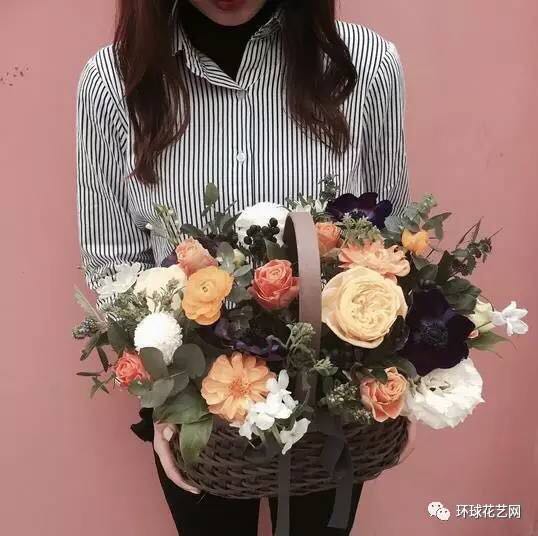 插花欣賞：一大波兒美美的韓式花籃