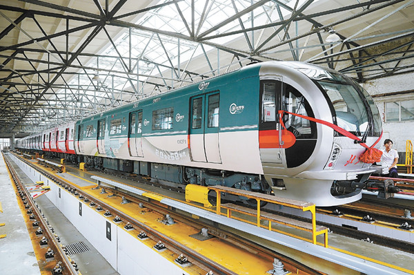 還原60年代以來樣貌 北京地鐵“時光列車”試運(yùn)營
