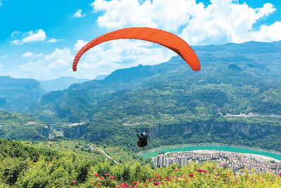 低空旅游乘風(fēng)“騰飛”